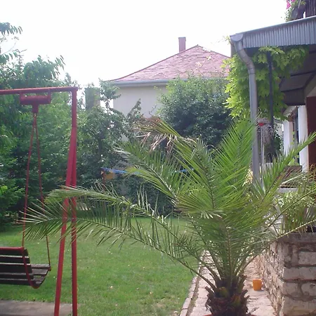 Bogracsos Apartmanhaz