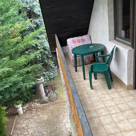 Bogracsos Apartmanhaz בית נופש