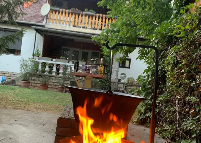 Bogracsos Apartmanhaz Tatil Evi