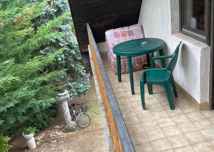 Bogracsos Apartmanhaz Tatil Evi